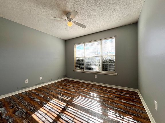 3rd image of 8380 Jeptha Ct