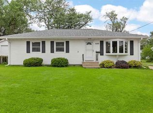 649 Grant Wood Dr SE, Cedar Rapids, IA 52403
