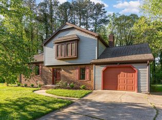 1400 Rainwood Ln, Raleigh, NC 27615