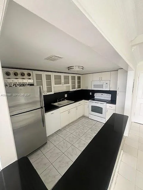 Brickell Biscayne Condo — Photo 4