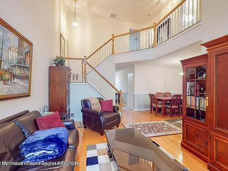 19 Painted Wagon Rd — Photo 4