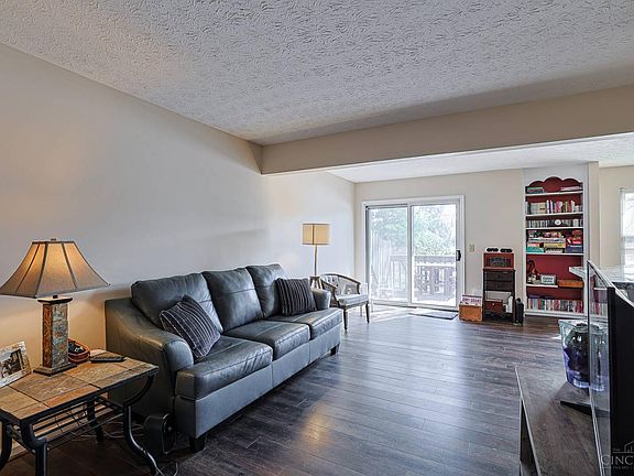 4th image of 6764 Sandharbor Ct