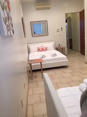 Rented by R New York | media 26