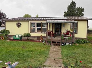1401 Young Field Ave, Jordan Valley, OR 97910