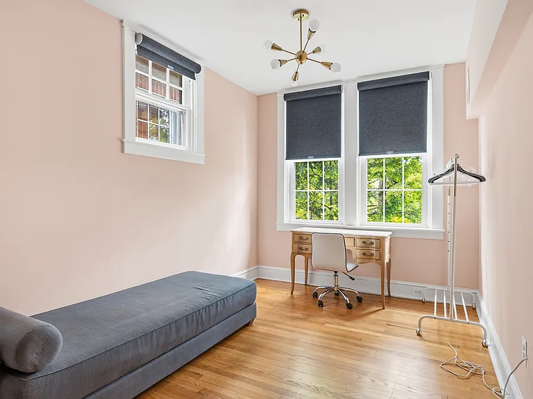 4132 Roland Ave #1 — Photo 6