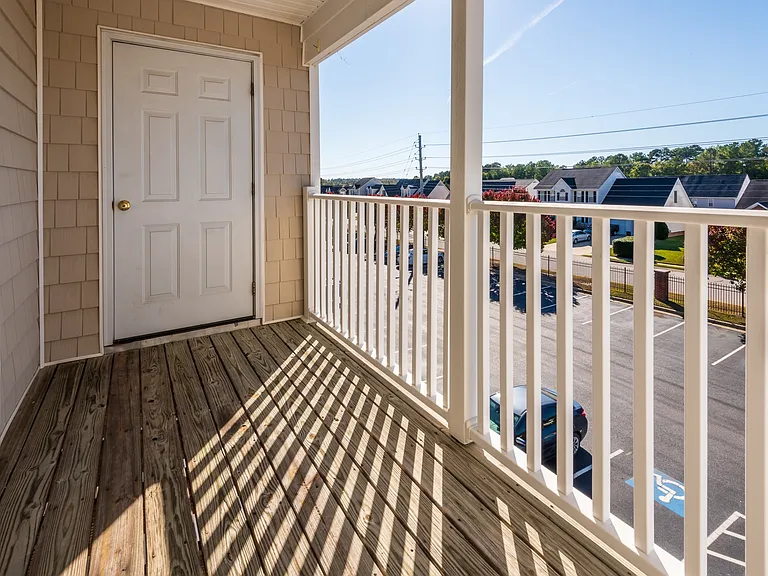 South Main Apartments — Photo 12