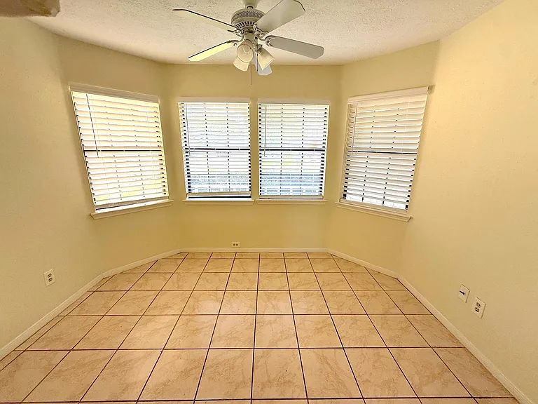 10555 Walnut Glen Dr — Photo 8