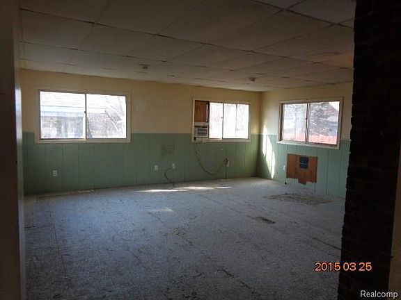 2nd image of 330 S William St