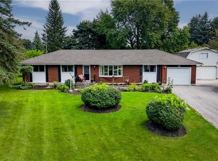 44 Oakwood Dr, North Dumfries, ON N1R 5S3