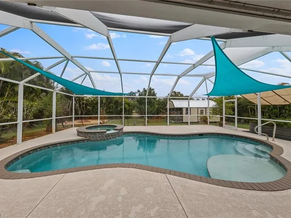 825 Sea Urchin CIR, FORT MYERS, FL 33913