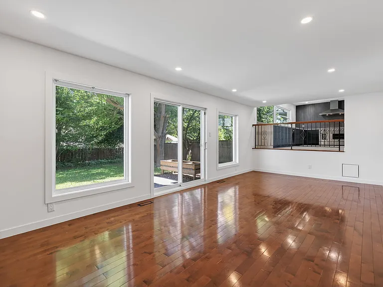 898 Explorer Ln — Photo 15