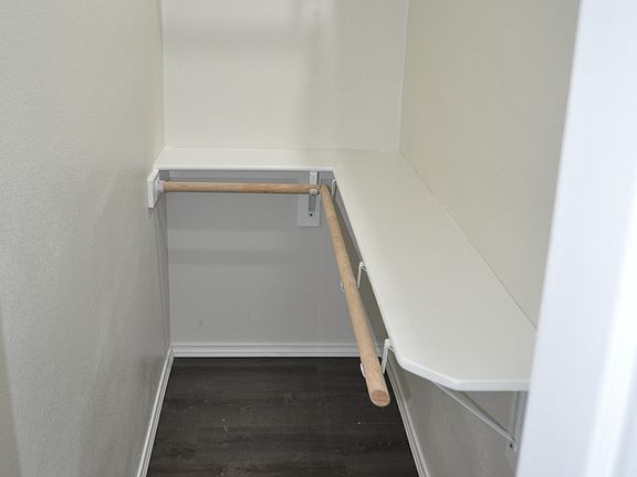 5th image of 706 Ellis St