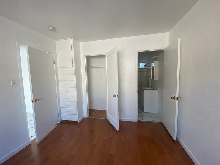 Master bedroom's closet and bathroom