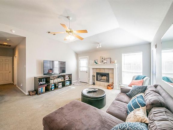 4th image of 4900 Marineway Dr