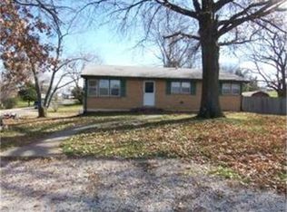 2408 Oakland Gravel Rd #R, Columbia, MO 65202