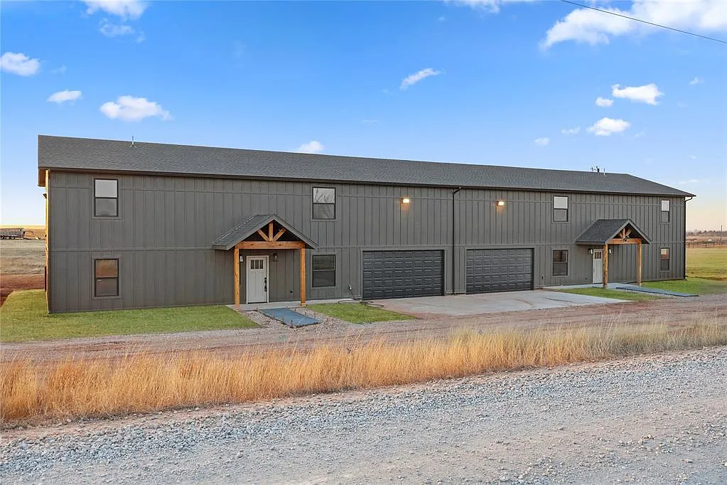 Building Photo - 26216 N 2960th Rd