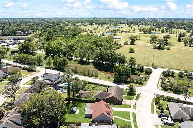 3738 Somerset Dr — Photo 30