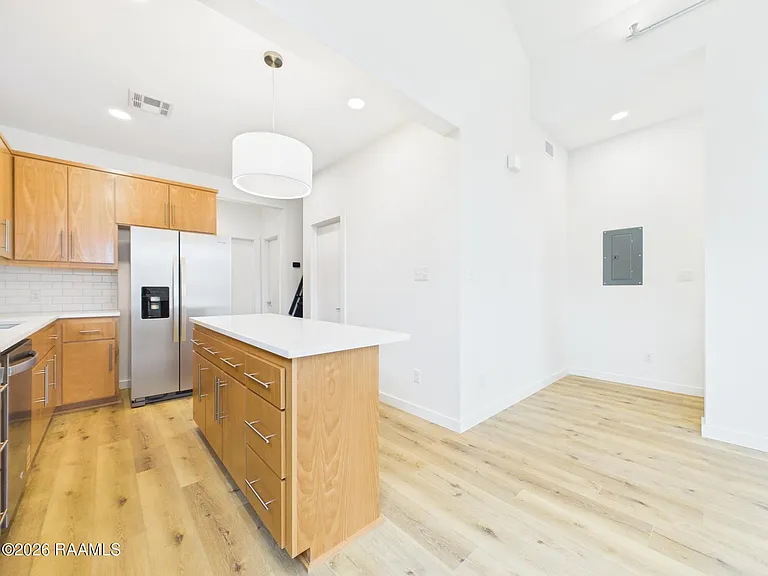 1120 S Washington St #101&201 — Photo 15