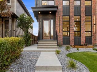 2330 S 54th Ave SW, Calgary, AB T3E 1M1