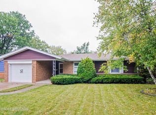 802 Elma Ave, Elgin, IL 60120