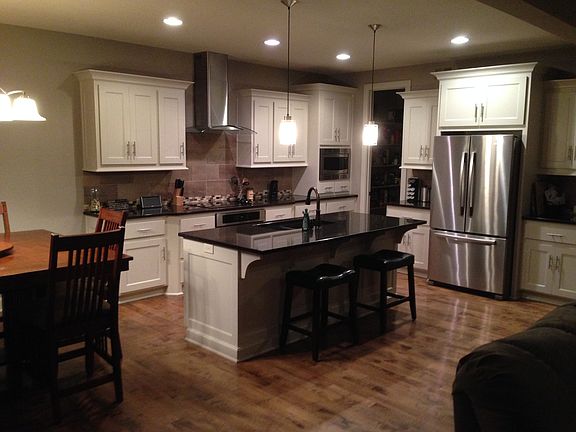 3rd image of 1321 NE Kenwood Dr
