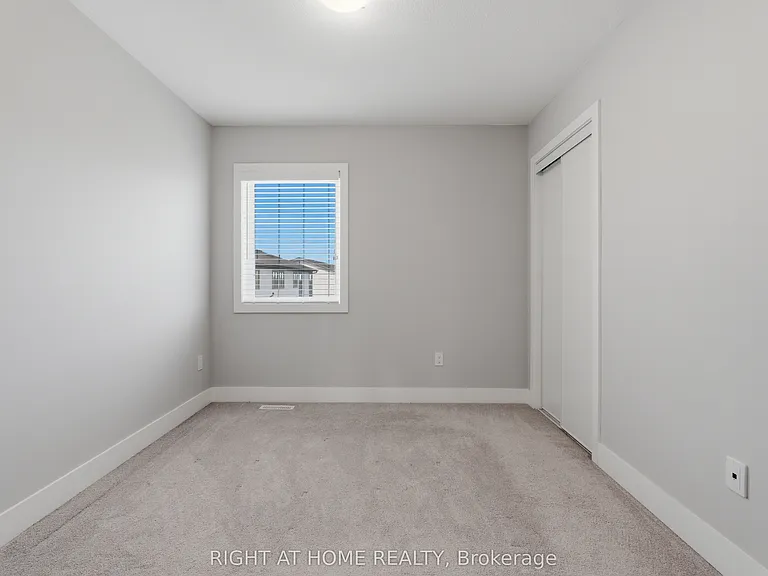 2060 Meadowgate Blvd #10 — Photo 36
