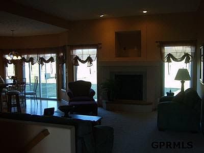 2nd image of 9312 S 168th Avecir