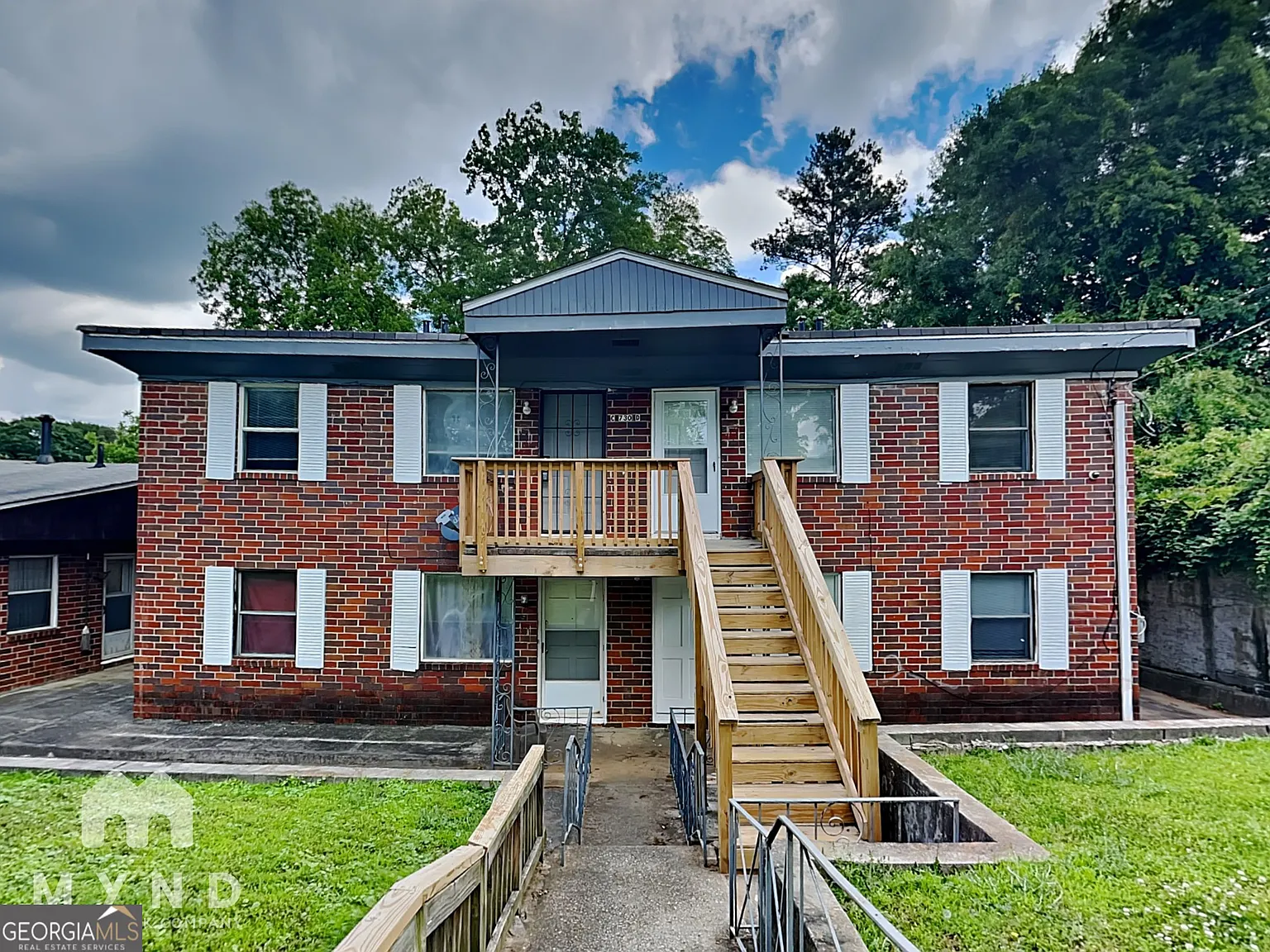 2 bed, 1.0 bath, $1,065 — Photo 1