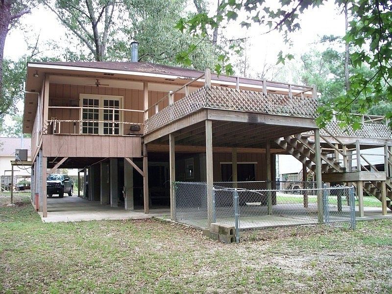 1st image of 18685 Bayside Dr