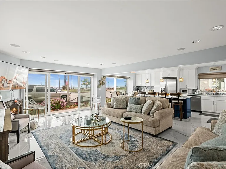 805 Ocean Ave — Photo 7