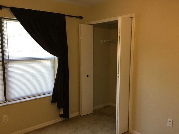 3rd image of 2456 SE Garden Ter