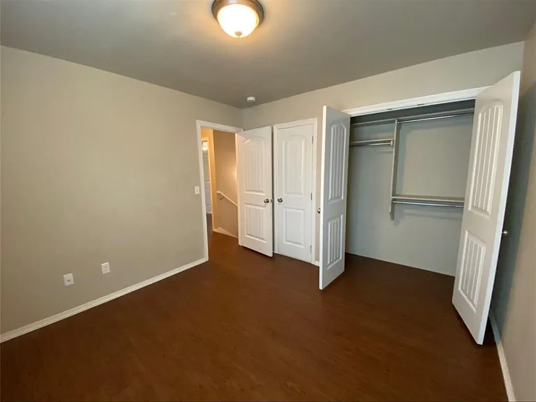 2108 Buena Vida Ln — Photo 14