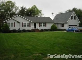 371 Blue Marl Ln, Reedville, VA 22539