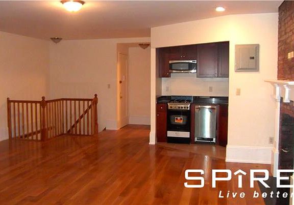 3rd image of 332 W 87th St APT 1