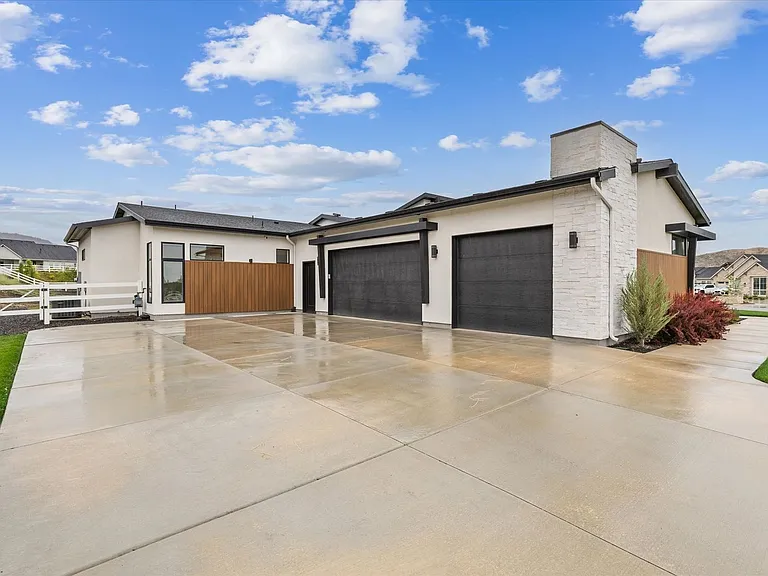 7786 W Diamond Lake Dr — Photo 56