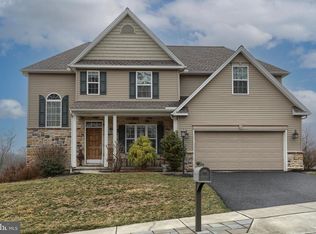 13 Dogwood Ter, Dillsburg, PA 17019