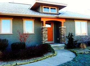 2662 Fillmore St, Jenison, MI 49428