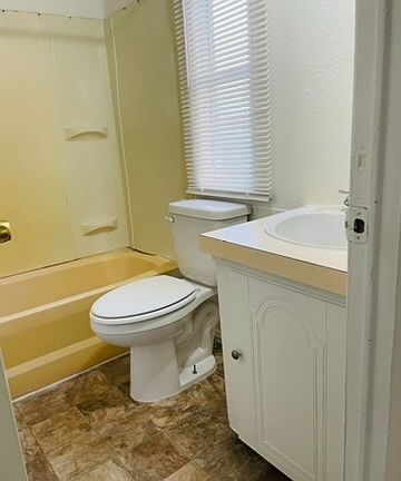 2nd image of 915 Elwood Ct