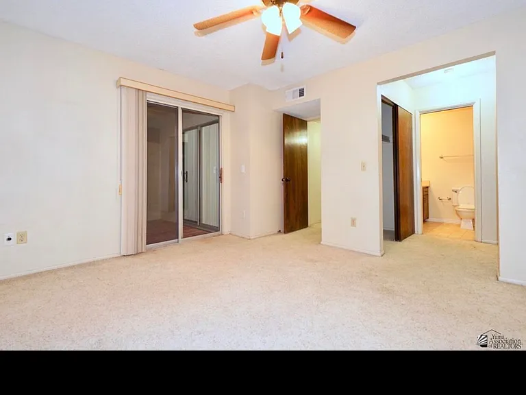 2155 S 14th Ave #38 — Photo 7