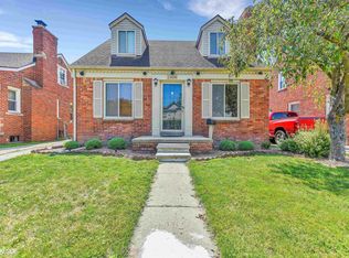 21608 Englehardt St, Saint Clair Shores, MI