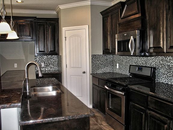 5th image of 2405 NW 195th St