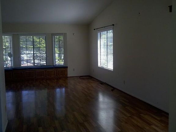5th image of 1710 Bethesda Way