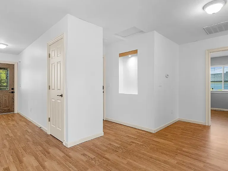 33003 G Pl — Photo 8