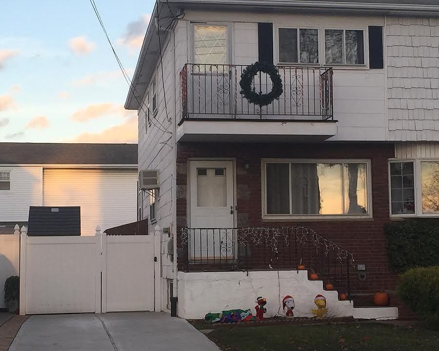 1st image of 107 Redgrave Ave