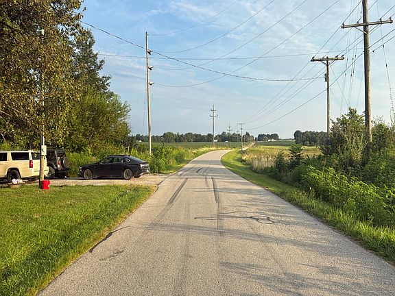 5th image of 3020 N Terry Rd