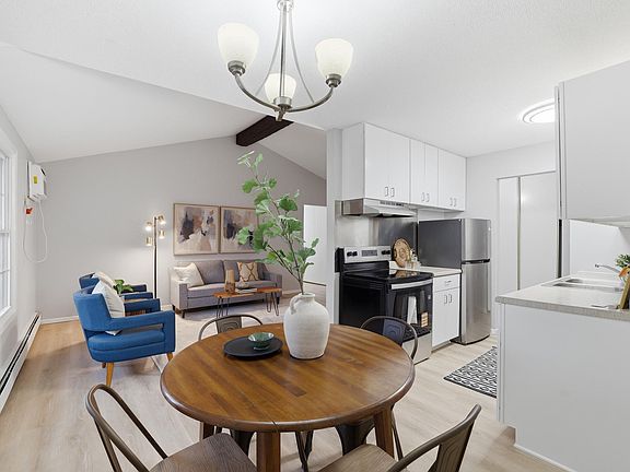 4th image of 4584 Cedar Lake Rd S APT 6