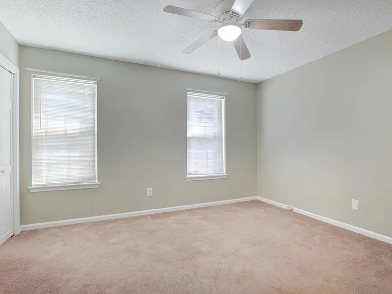210 Long Plantation Blvd #U — Photo 11