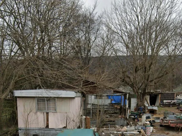 9633 Church St, Soddy Daisy, TN 37379