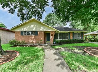 9230 Bassoon Dr, Houston, TX 77025