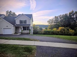 28 Cortland Way, Southington, CT 06489